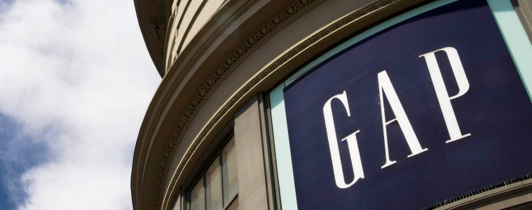 GAP — стремительное падение любимого бренда 90-х. История бренда