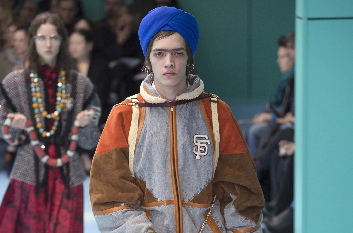 Gucci раскритиковали за продажу индийского тюрбана