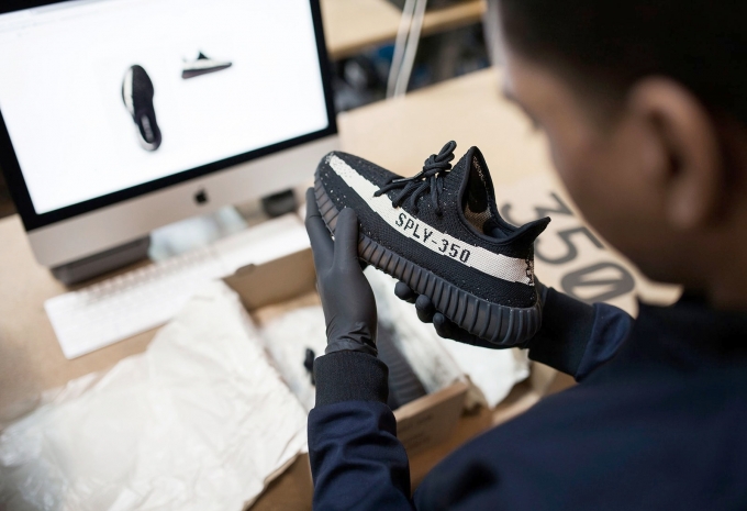 yeezy самый популярный бренд для ресейла  01 Молодежный Центр mcmag.ru