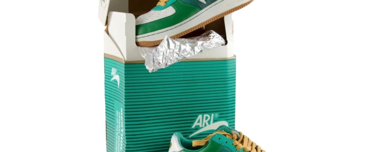 Самые скандальные кроссовки – Nike Air Menthol 10s