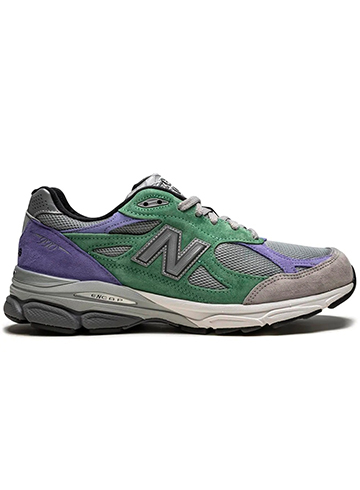 Купить New Balance 990v3
