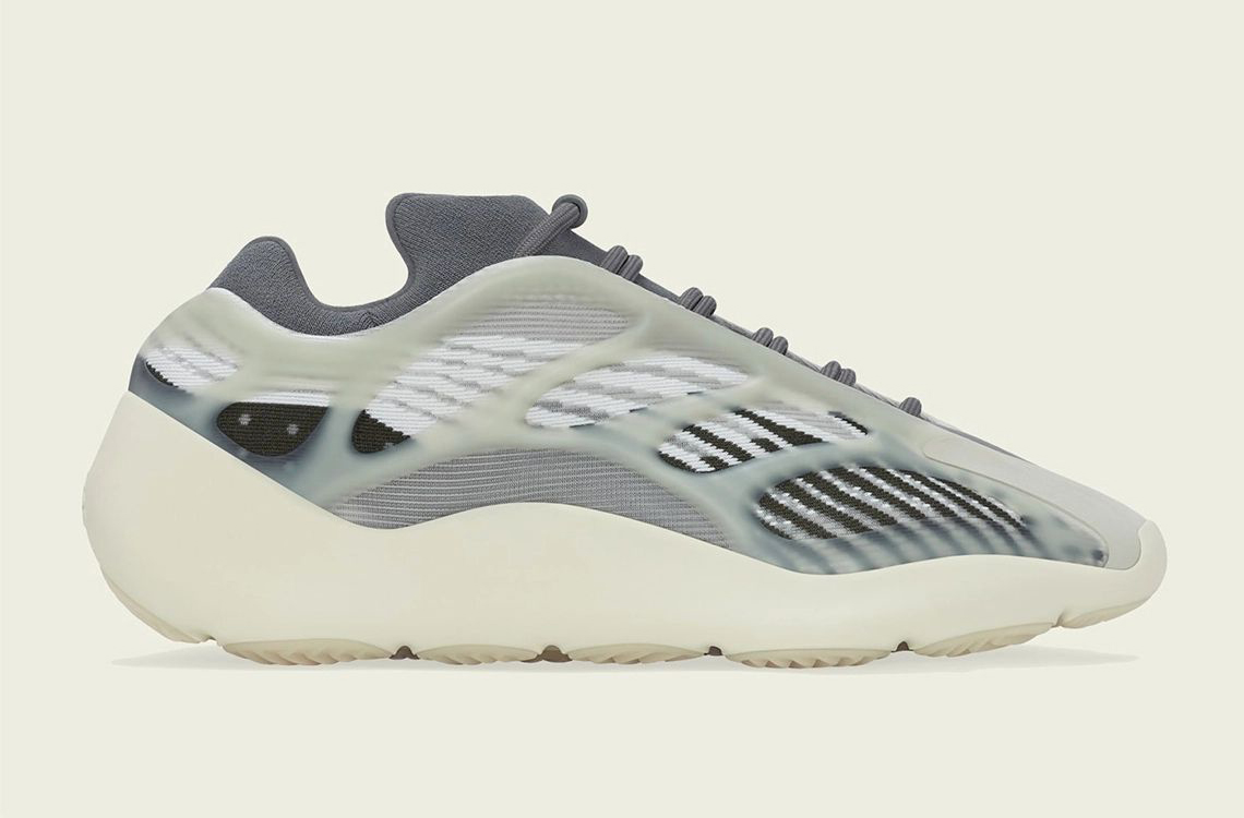 adidas Yeezy 700 V3 «Fade Salt»