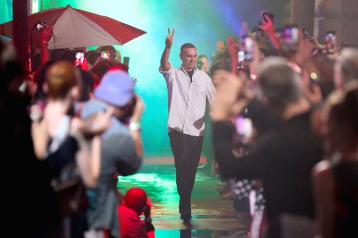 Бренд Raf Simons закрывается после 27 лет работы
