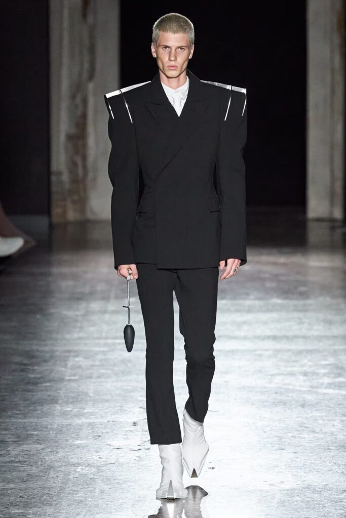 Коллекция Han Kjobenhavn Spring/Summer 2024 «Enlightened Particals»